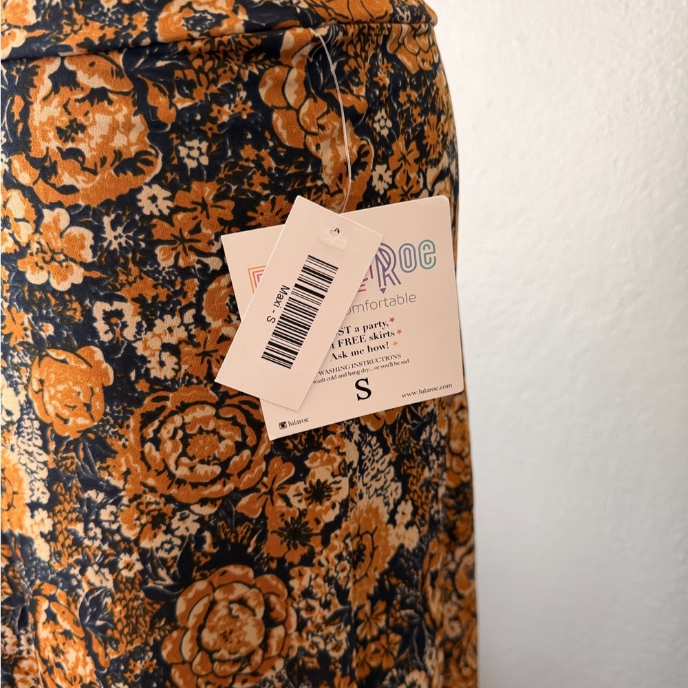NWT!! 💛🧡 LuLaRoe Floral Maxi Skirt - Black and Orange - Picture 3 of 3